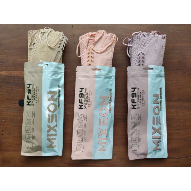 MIXSON KF94 5PLY FREE KONEKTOR HIJAB 10PCS