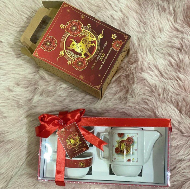 Minim 25pcs Souvenir One Month Hamper / Souvenir Teapot / Teko Susun 2 Cangkir (mika Hard Box)