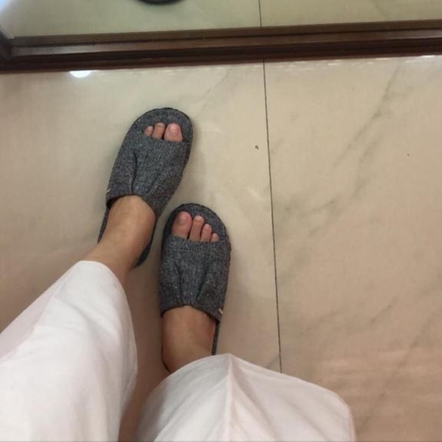 

Le Bianca Sandal Bunny BC 2