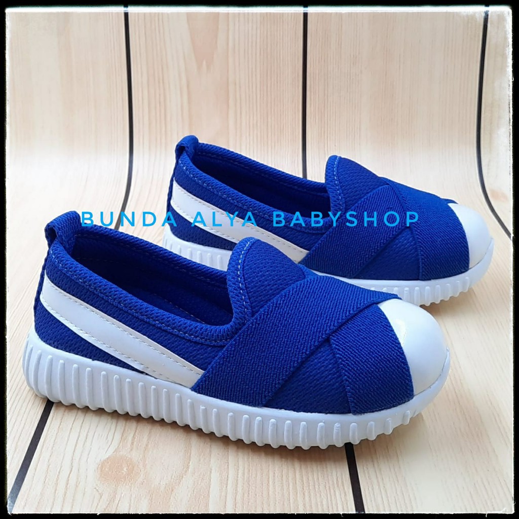 Sepatu Anak Perempuan Usia 2 3 6 7 Tahun BIRU - Sepatu Anak Cewek slip On Sporty Alas Karet Size 22 - 35