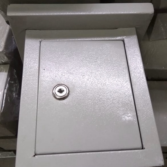 Box panel outdoor 17x20 box panel topi outdoor