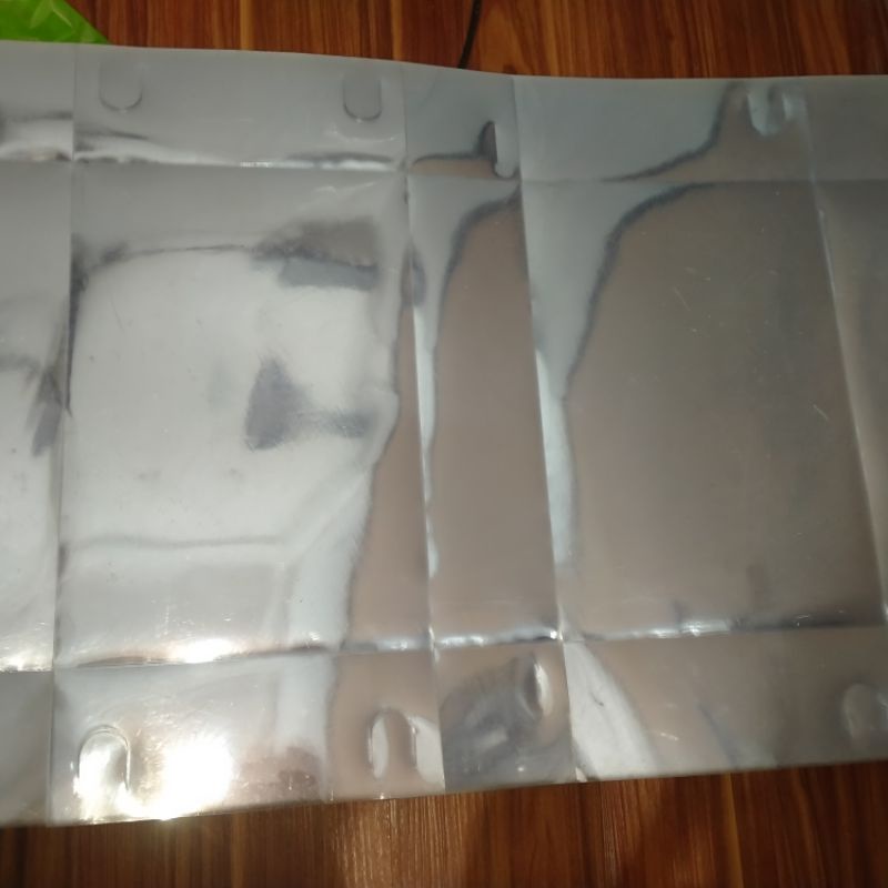 

Kotak mika 31x21x8 Duskue tebal 0.25mm