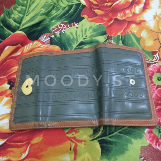 Preloved dompet Milk Teddy