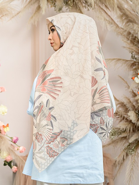 Papillon Scarf in Sage Green