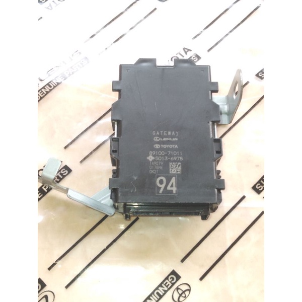 COMPUTER MEYWOK GATEWAY TOYOTA HILUX NO 89100-71011 ORI