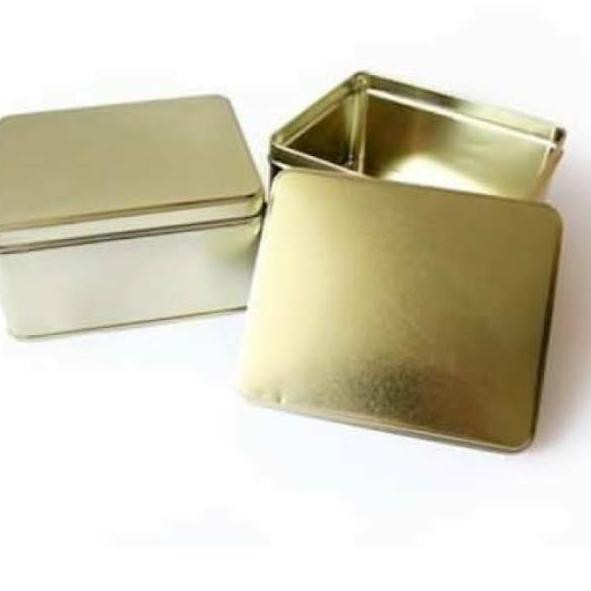 

『BT』 Kaleng Emas Persegi Uk 17 x 14 x 9 cm Gold Tin Box Tabung Souvenir Can Kemasan Kotak Wadah