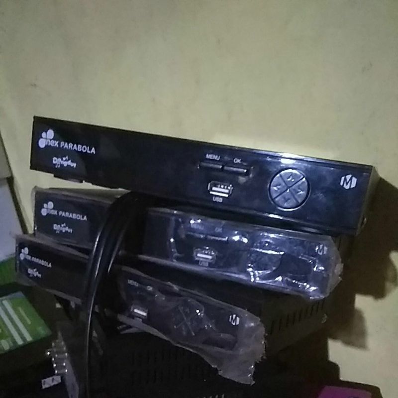 Receiver Nex Parabola bekas pakai