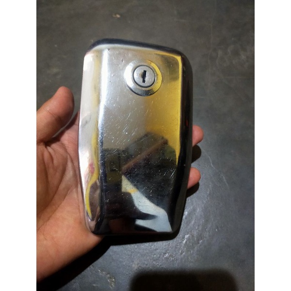 TUTUP TANGKI YAMAHA RX KING NEW ORIGINAL BEKAS / COVER TUTUP TANGKI YAMAHA RX KING NEW ORIGINAL BEKA