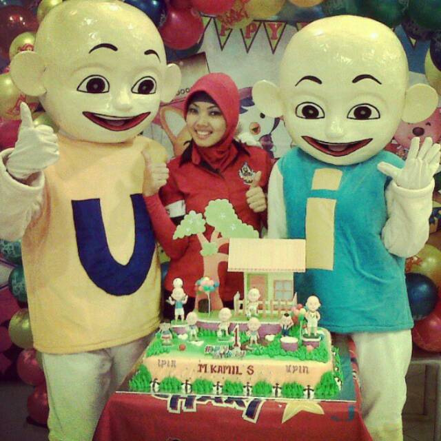 Badut ipin dan upin (sepasang)