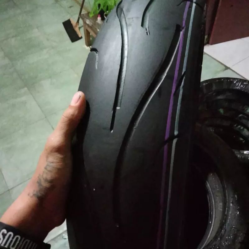 Ban Zeneos Uk 130/70-17