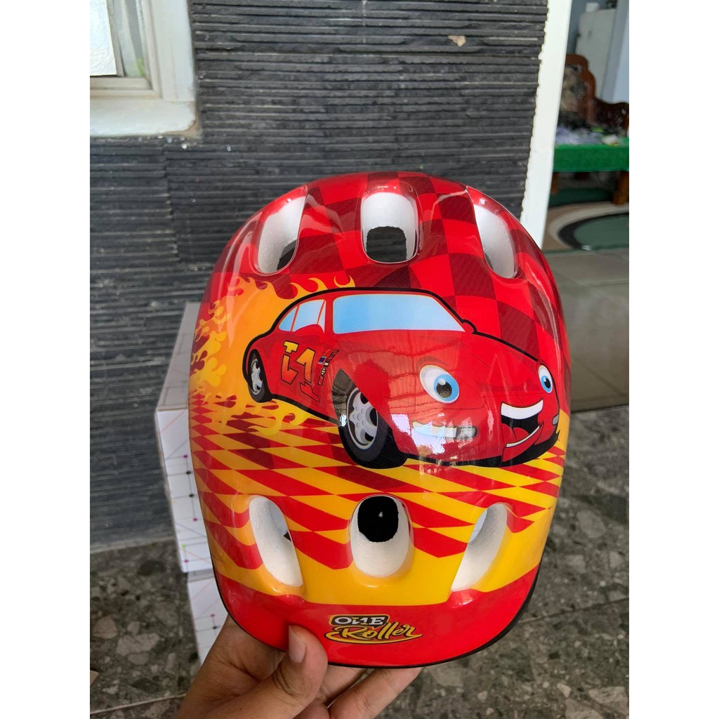 Helm Sepatu Roda Anak / Helm Sepeda Anak Cowo