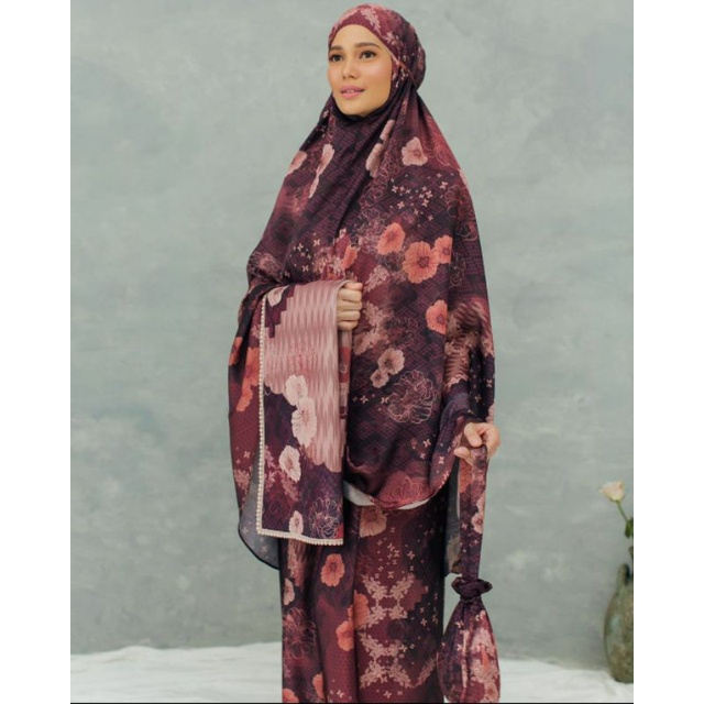 ulos prayer set tulip prayer set wearing klamby