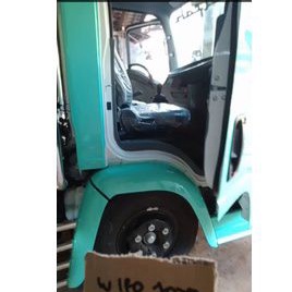 spakbor depan isuzu elf giga