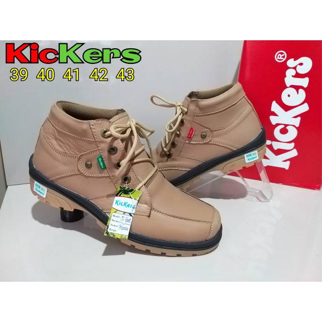 Sepatu Kickers cowok/swpatu gunung/sepatu safety
