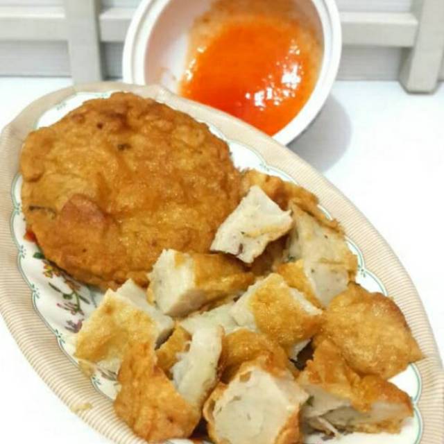 

Bakso ikan goreng / ampiang / kue ikan goreng