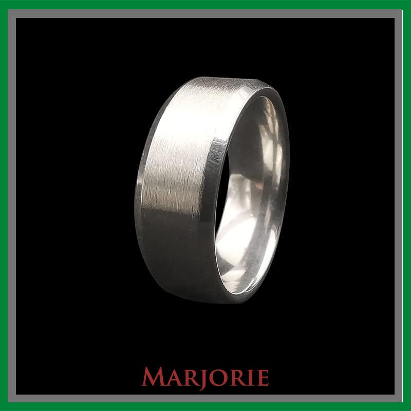 Cincin Jari Bahan Titanium Warna Hitam Emas Silver Untuk Pria-MJD