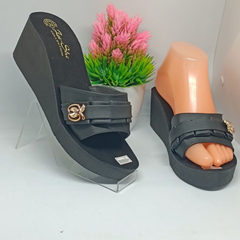 Sandal Wedges Selop Kerut Lipat 01