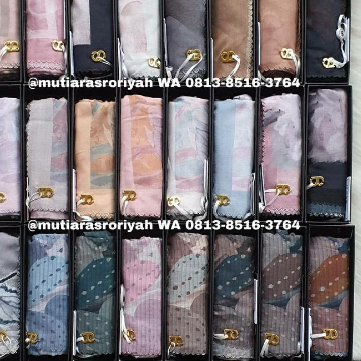 READY STOCK Buttonscarves As Is Item Voal Reject Minor Deffect Sale Scarf Premium BS Warehouse Sale Opuntia Medina Les Amities Maharani Hydrangea Syari