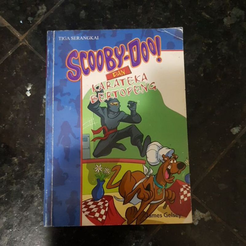 Buku / Komik Scooby Doo dan Karateka Berpotong, Tiga Serangkai, James Galsey.