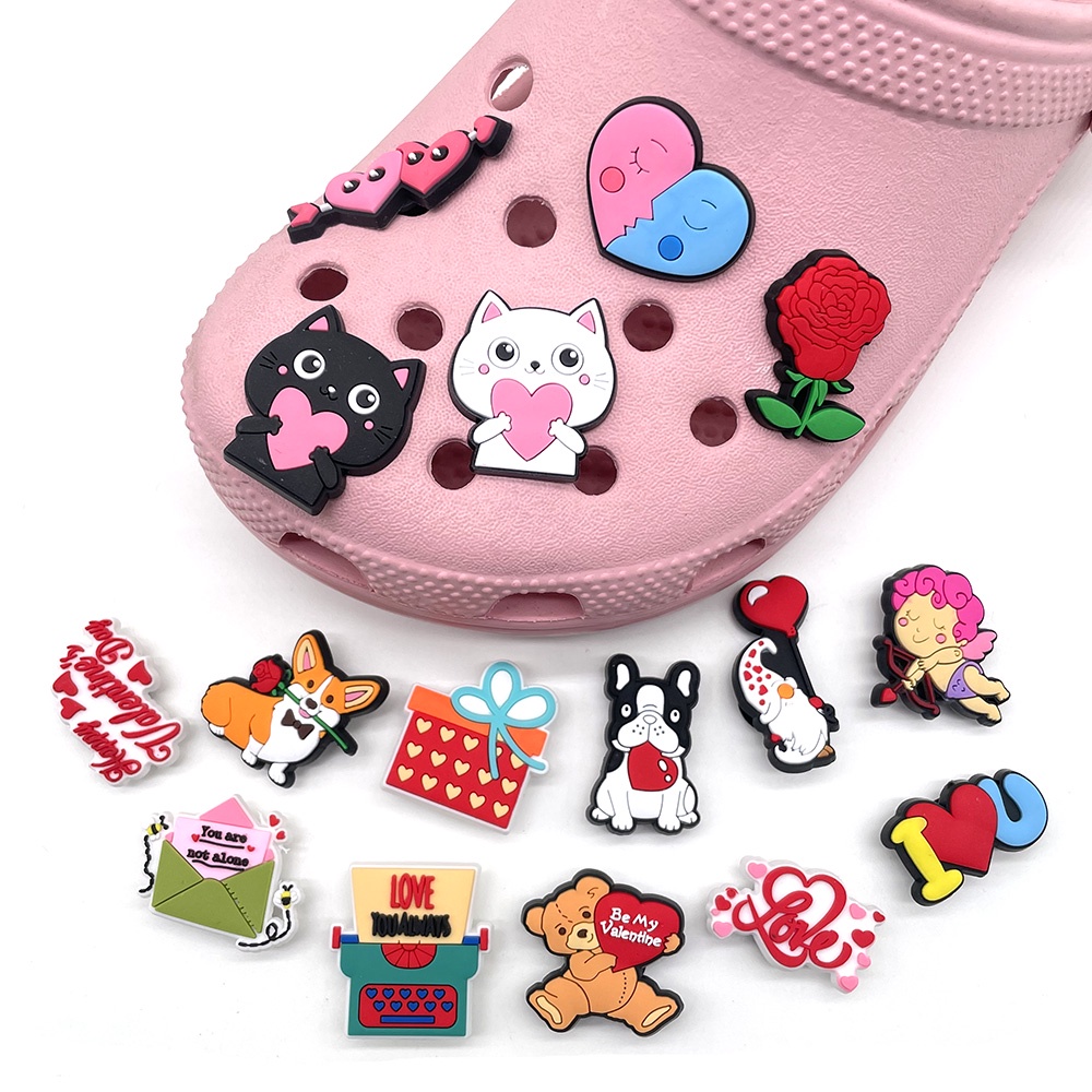 tema valentine Crocs Pin Jibbitz Sandal decorate Lubang Sepatu accessories Kartun Kucing Beruang DIY Dapat dilepas shoe charms Untuk Hadiah Anak