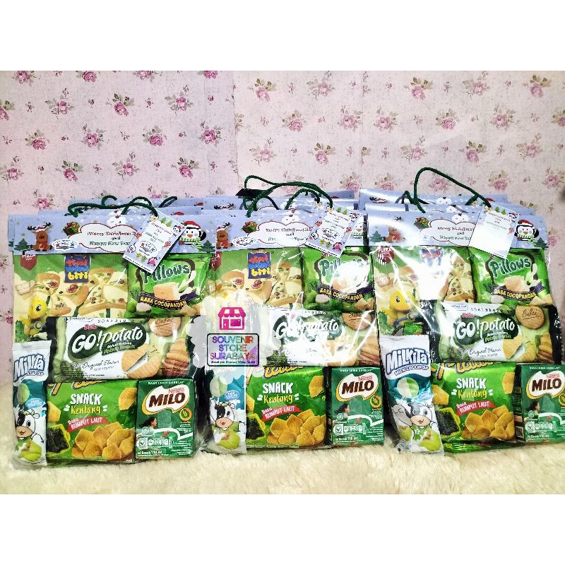 Snack Ultah Serba Hijau / Paket Snack Hijau / Hampers snack / Snack Ultah Murah / Kemasan Serba Hijau