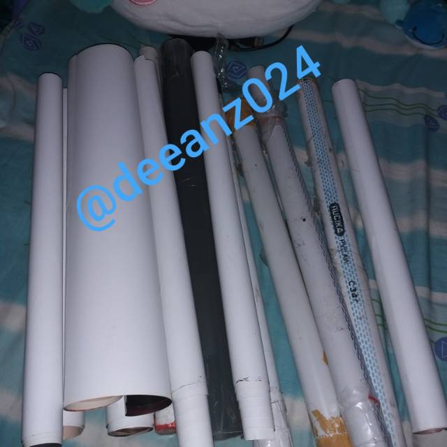 Poster Official NU'EST