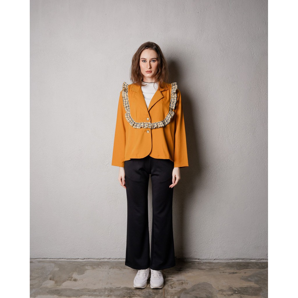 

Namirah The Label - Kana Blazer
