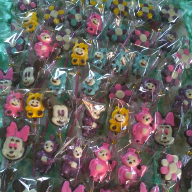 

Coklat karakter