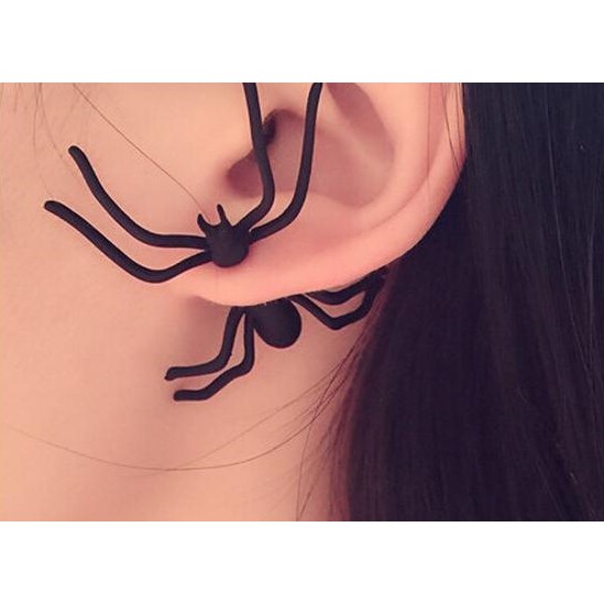 anting laba spider earing. halloween