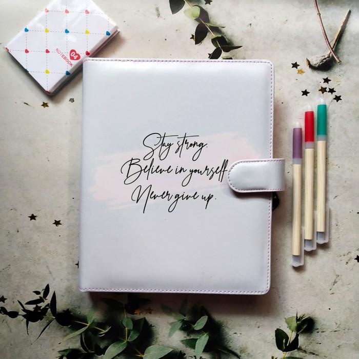 

Gia | Binder Printing Motif Stay Strong A5(20Ring)