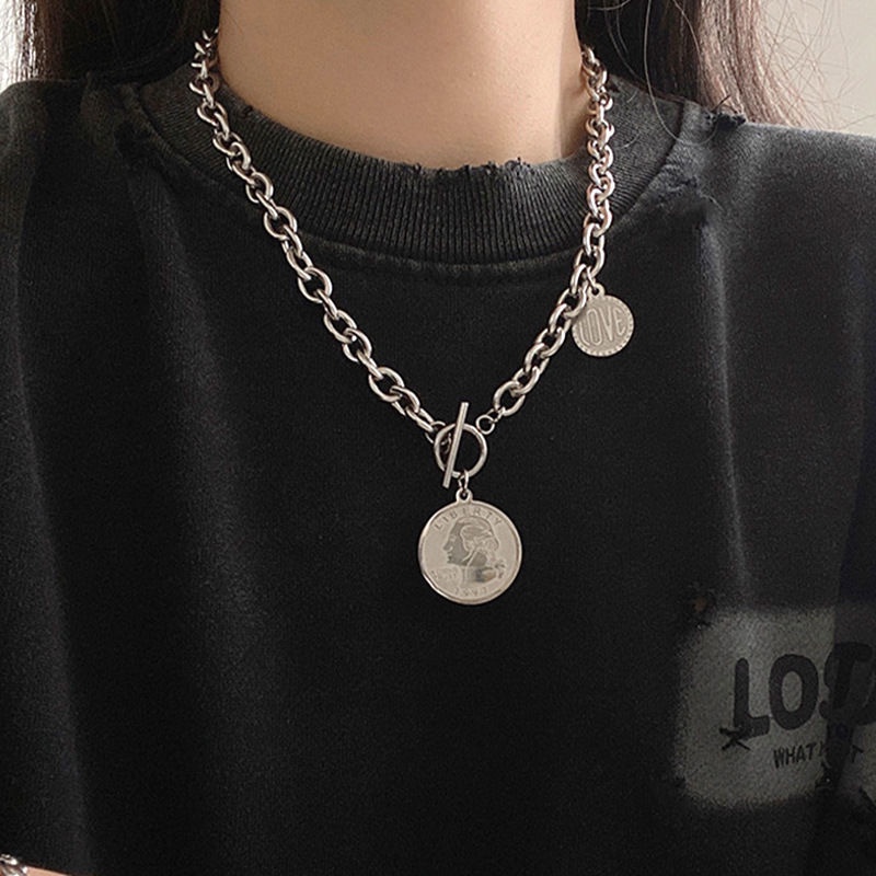 Kalung Rantai titanium steel 2021 Liontin Kepala Bulat Gaya Hip hop Untuk Pasangan / Pria / Wanita