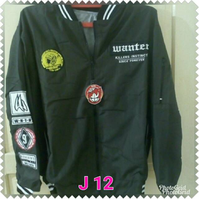 Jaket bomber motif