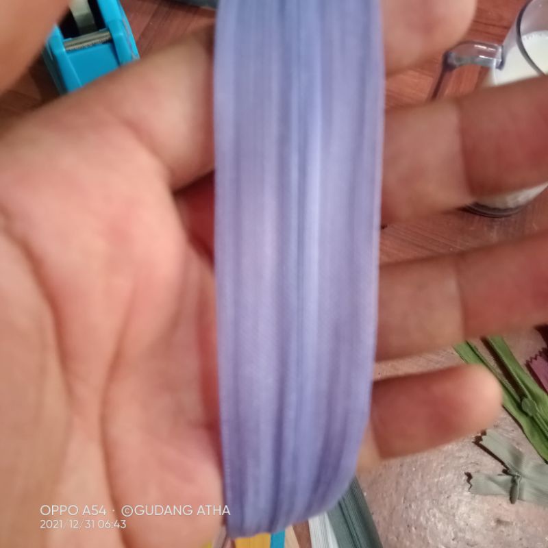 12pcs Sleting Resleting Jepang Invisible Zipper Gamis  25cm /10 inch Lusinan Grosir Murah Berkualitas-Ungu Muda