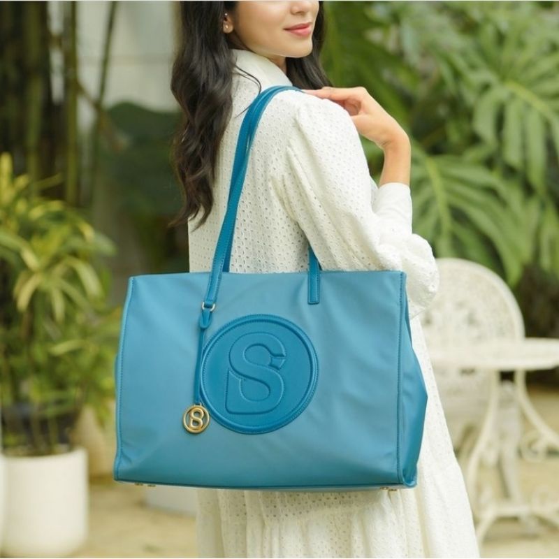 AALIYA NYLON TOTE BAG ATLANTIC BLUE BY BUTTONSCARVES BUTTON SCARVES BS