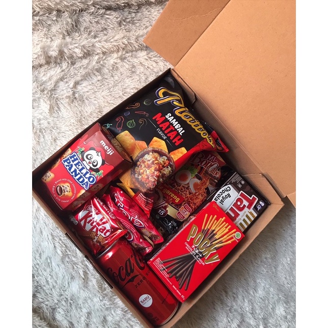 

Hampers valentine / gift box valentine /kado pacar valentine