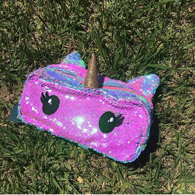 

Pencil Case kertip unicorn