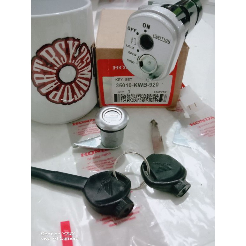 KUNCI KONTAK SET HONDA REVO ABSOLUTE ORIGINAL