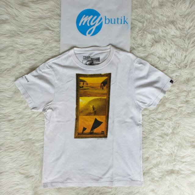 PRELOVED KAOS TSHIRT ORI QUIKSILVER PUTIH SABLONAN FOTO KAOS PRIA