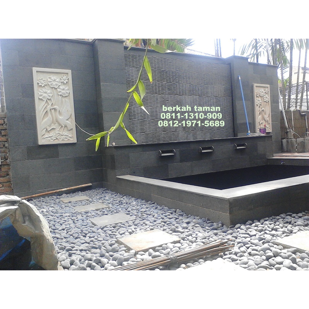kolam koi batu alam