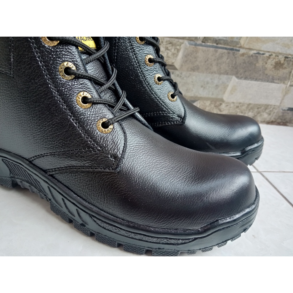 Sepatu Safety Boot Kulit Pria Ujung Besi Kerja Proyek Kulit Sapi Hitam