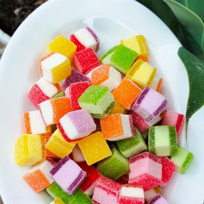 

BAGUS MANISAN JELLY LUNAK 100 GR #X@