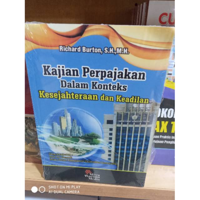 Buku kajian perpajakan dalam konteks kesejahteraan dan keadilan