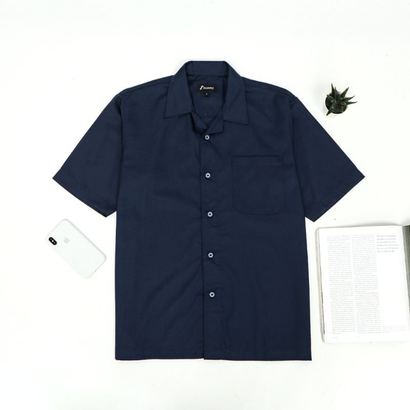 kemeja basic cuban collar polos v neck navy lengan pendek / bowling shirt cowok distro terbaru
