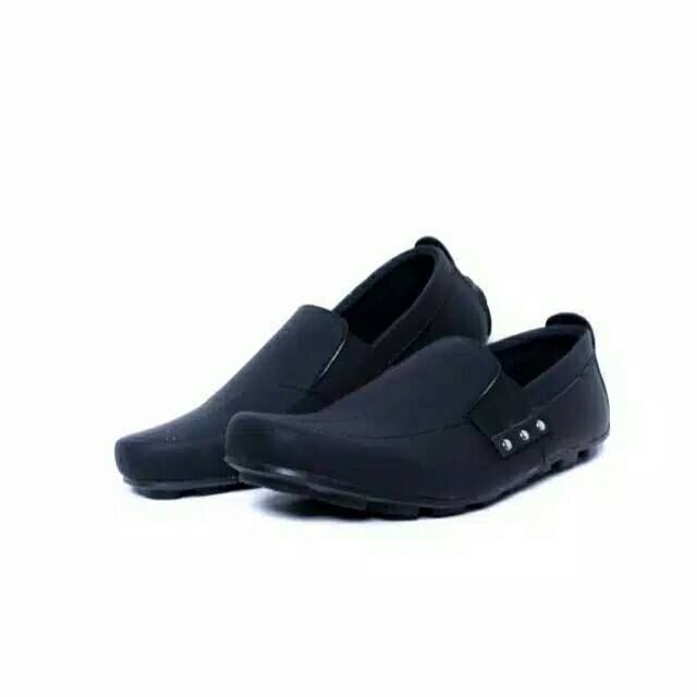 KICK TONE 01 BLACK SLIP ON PRIA KASUAL BS157 BS158 BS159 BS160 BS161 BS16 Slip On Pria Hitam