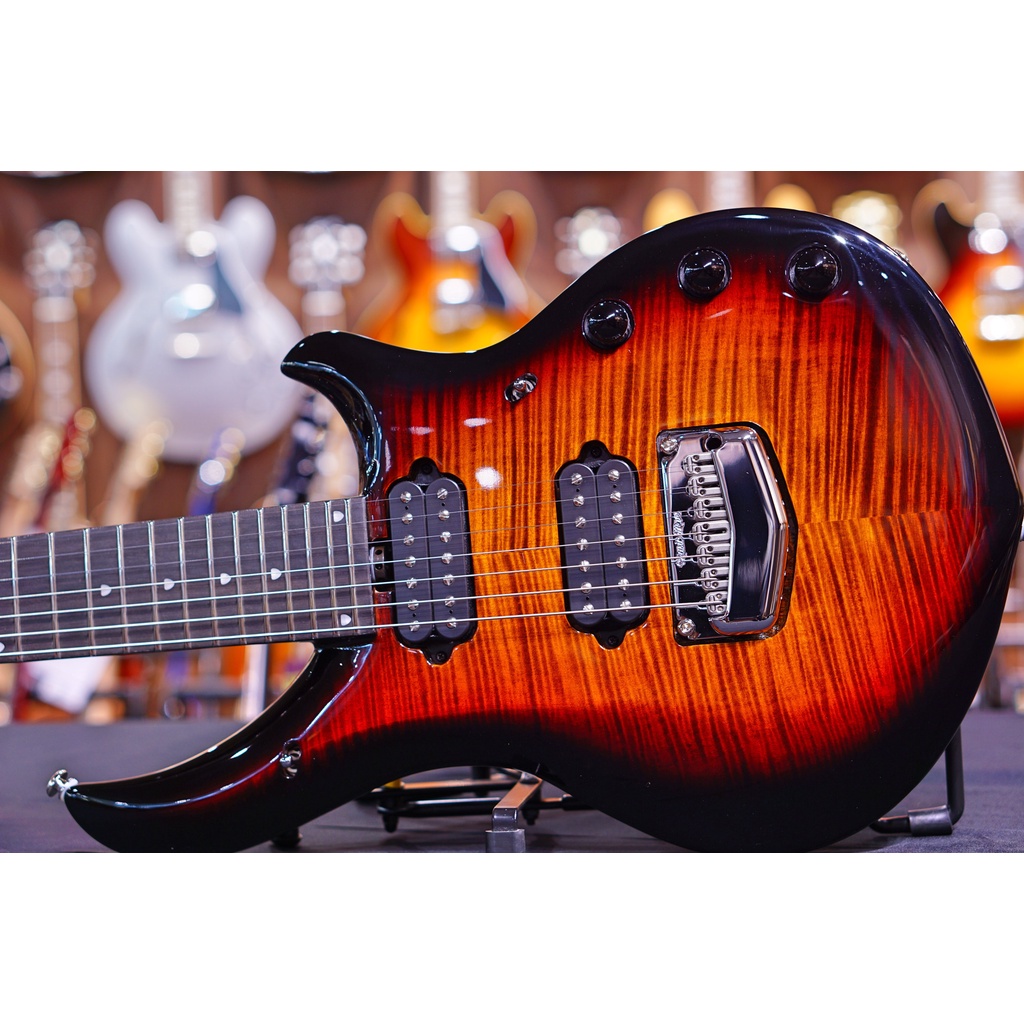 Ernie Ball Music Man John Petrucci Majesty 7 - Tiger Eye M12200