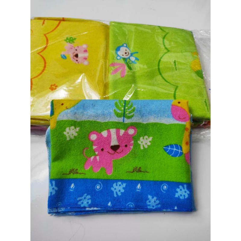 Bedong Bayi Flanel Persegi Panjang Ukuran 147 x 45 cm
