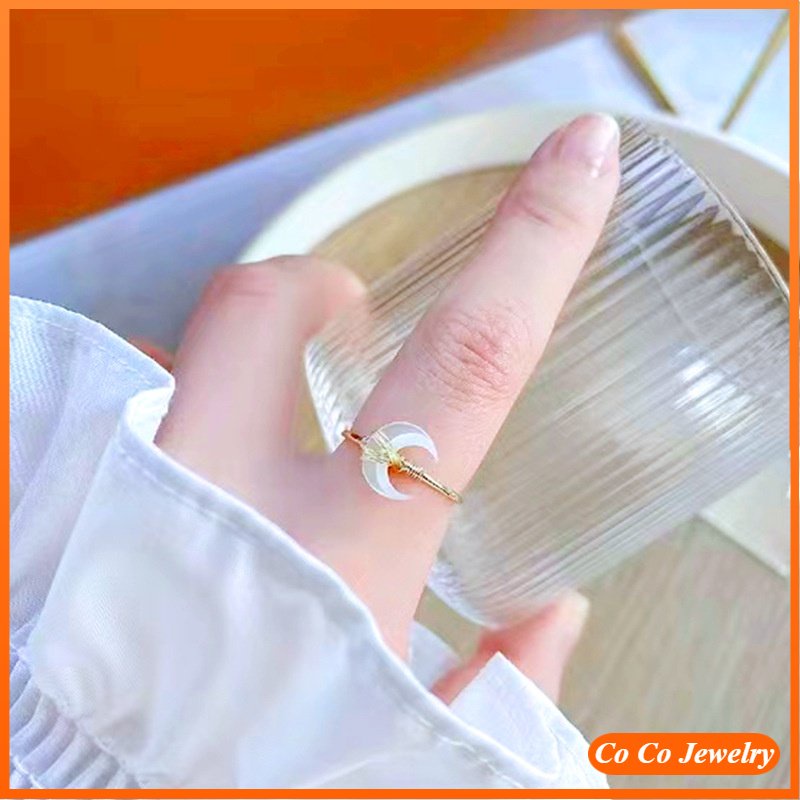 Pearl Piece Wound Moon Hoop Ring Cincin Misteri Luna Gothic Terbuka Cincin COCOJEWELRY