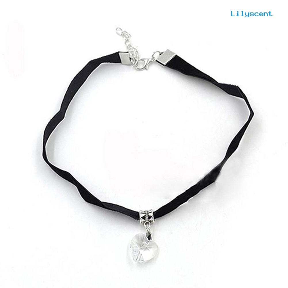 Kalung Choker Pendek Liontin Hati Aksen Berlian Imitasi Handmade Gaya Retro Gothic