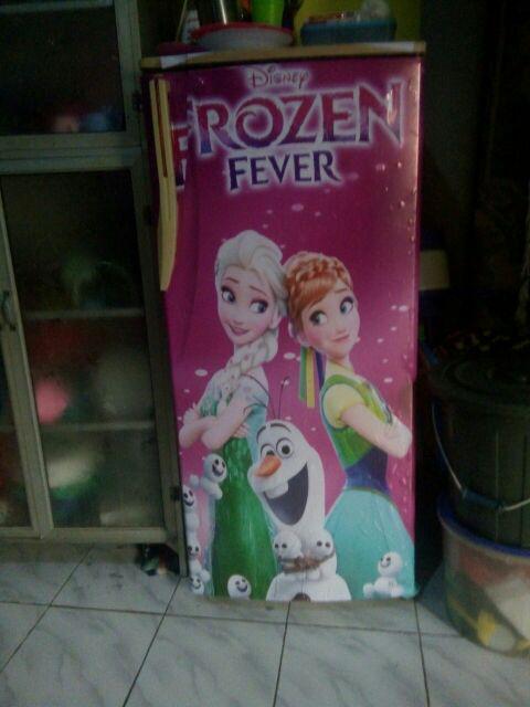 Variasi Stiker Kulkas 1pintu Motiv Frozen Ungu