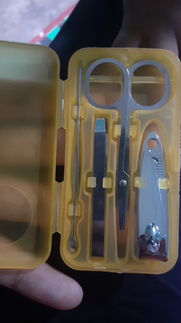 Manicure Set 4 In 1 Gunting Kuku Set